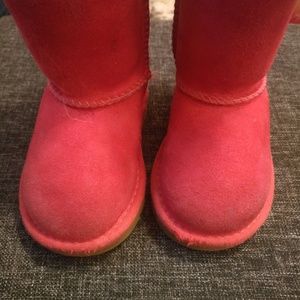 Toddler uggs size 7